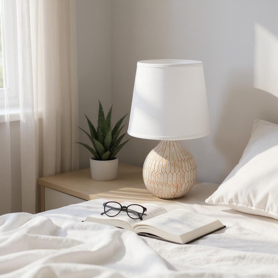 36 x 22 x 22 cm Table Lamp with 9" Shade