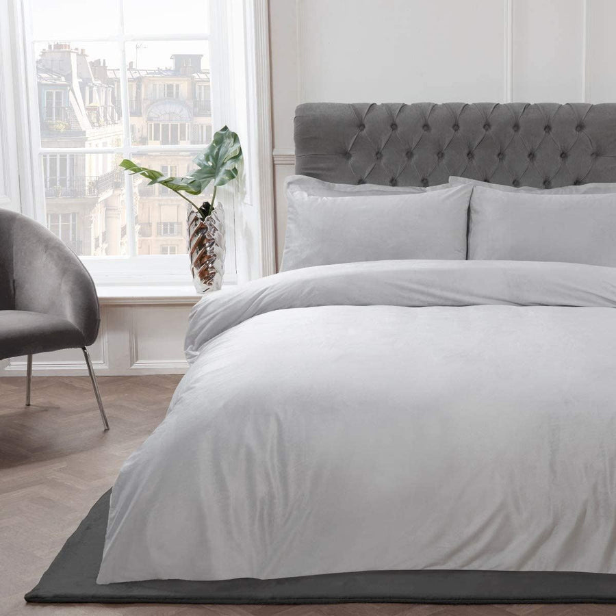 Matt Velvet Silver Bedding Set