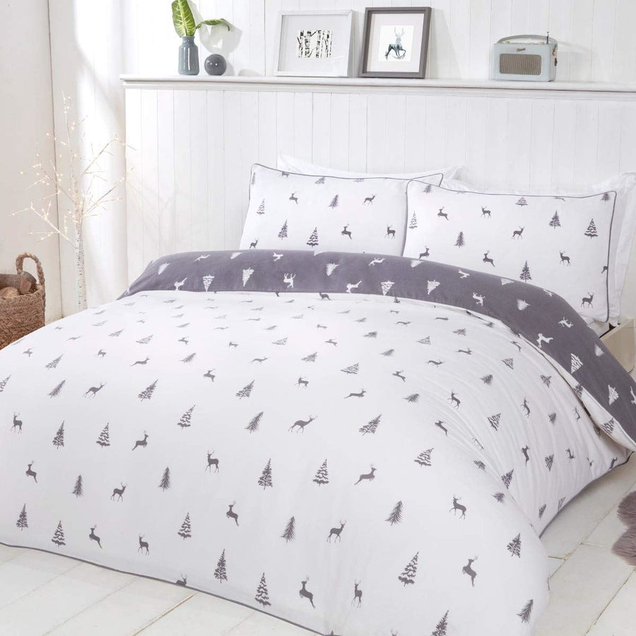 Sleepdown Ditsy Stags & Trees Navy Double Duvet Set