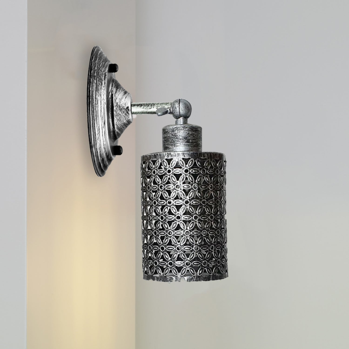 Fancy Rustic Wall Light